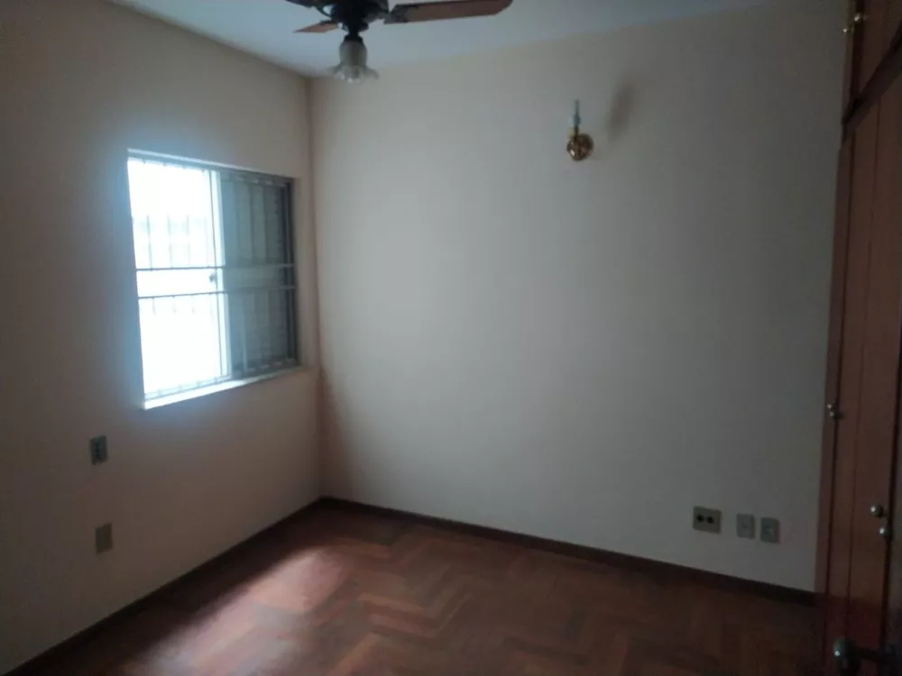 Apartamento à venda com 3 quartos, 157m² - Foto 15