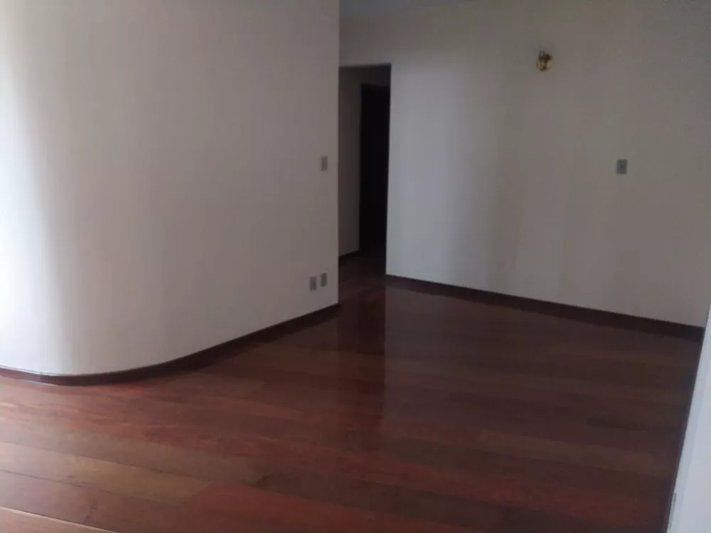 Apartamento à venda com 3 quartos, 157m² - Foto 12