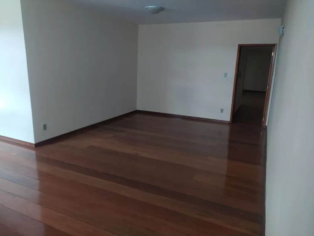 Apartamento à venda com 3 quartos, 157m² - Foto 5