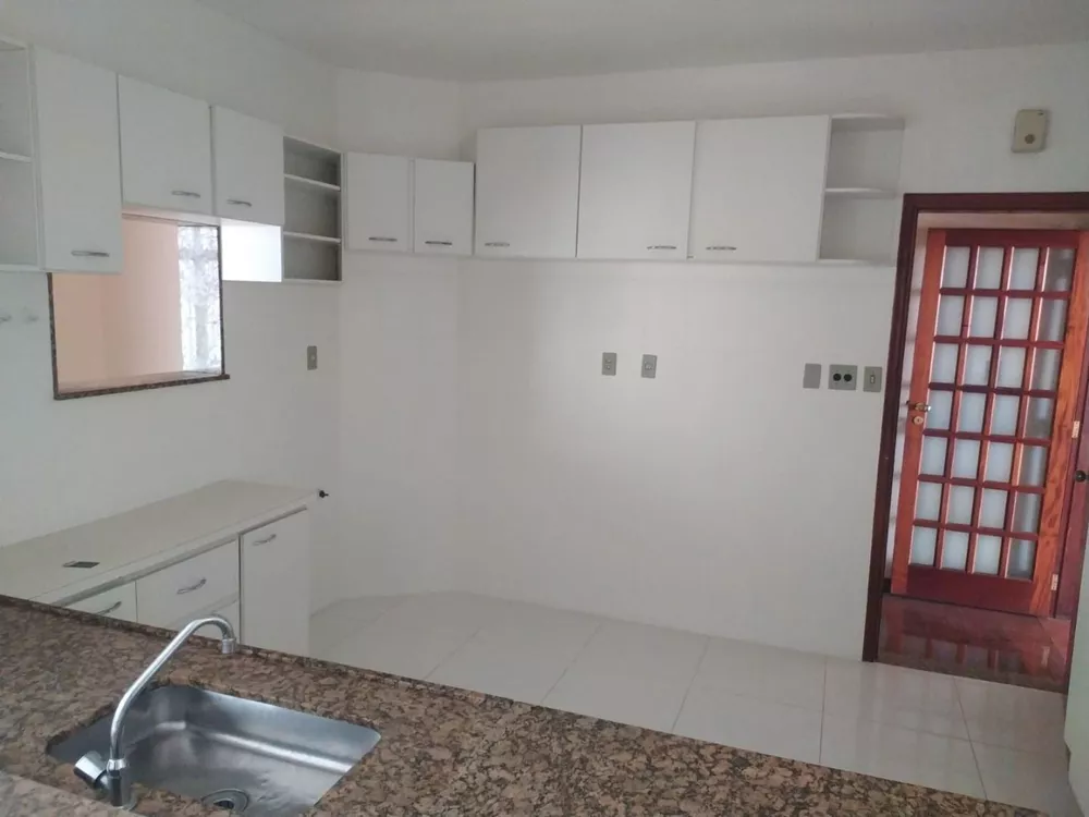 Apartamento à venda com 3 quartos, 157m² - Foto 10