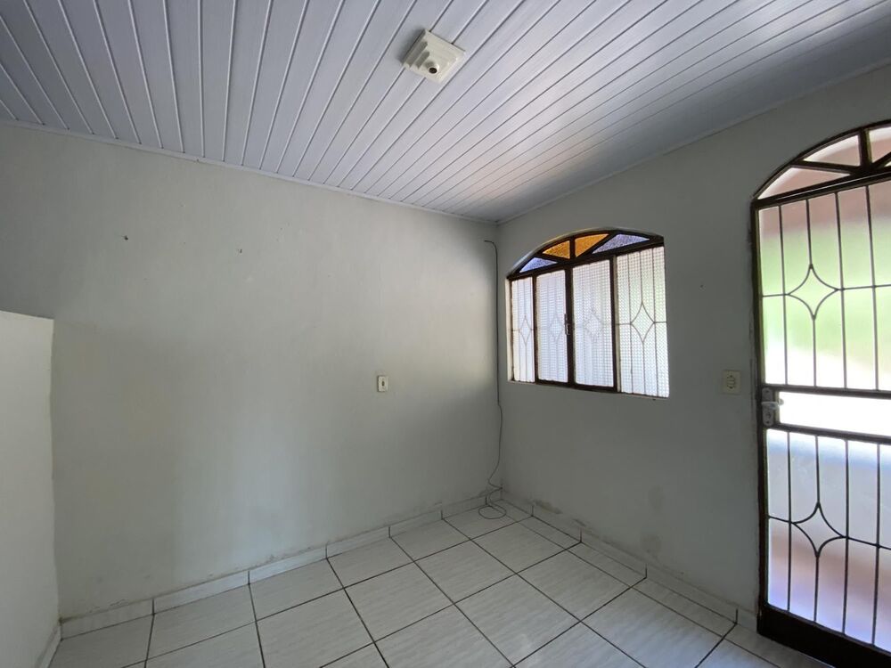 Casa à venda com 2 quartos - Foto 1