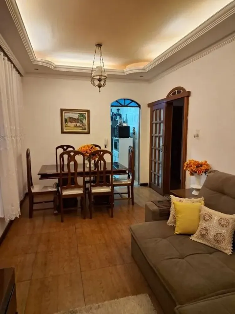 Casa, 5 quartos, 288 m² - Foto 1