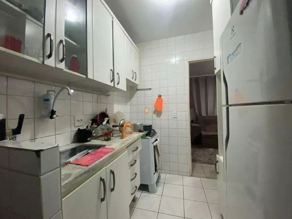 Apartamento à venda com 3 quartos, 60m² - Foto 11