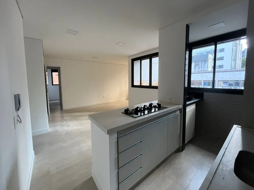 Apartamento, 3 quartos, 2200 m² - Foto 4