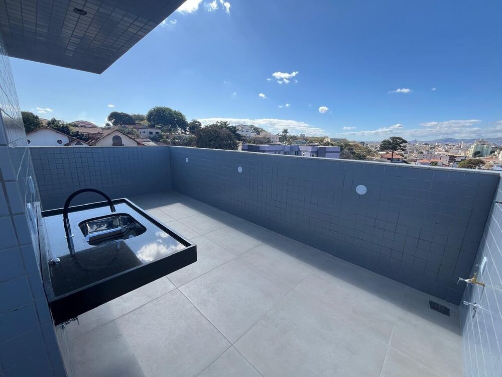 Cobertura à venda com 4 quartos, 150m² - Foto 3