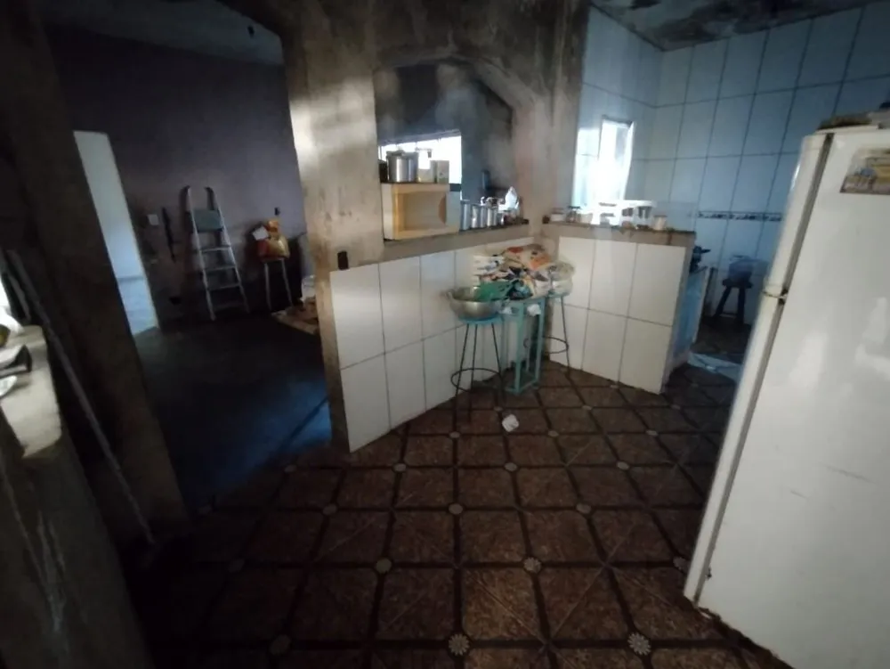 Casa, 5 quartos, 220 m² - Foto 1