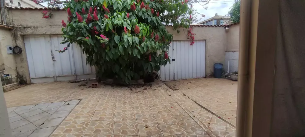 Casa, 4 quartos, 300 m² - Foto 1