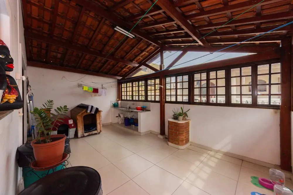 Casa, 6 quartos, 342 m² - Foto 8