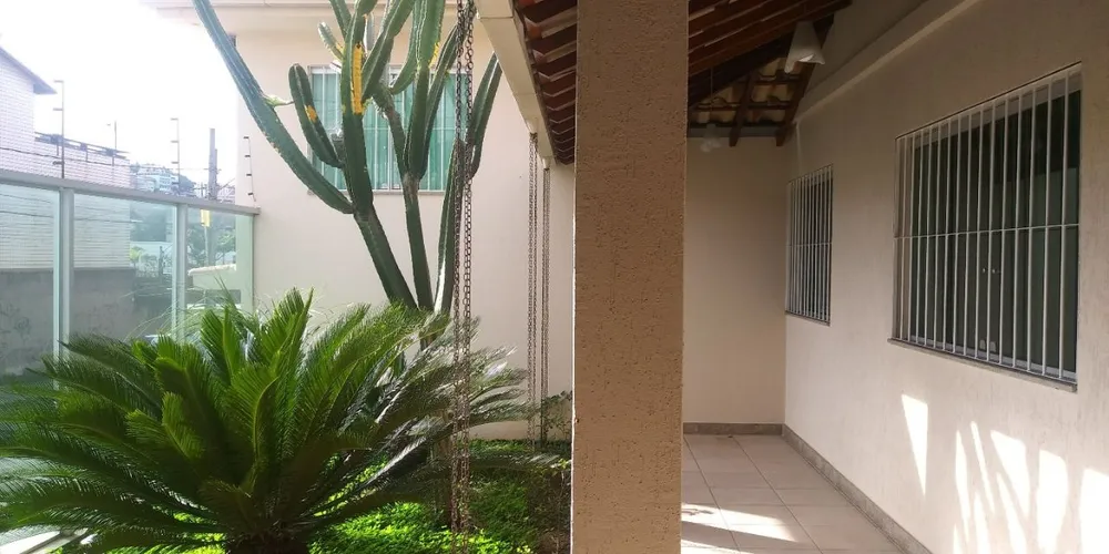 Casa, 3 quartos, 200 m² - Foto 1