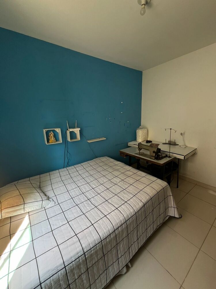 Casa à venda com 3 quartos, 240m² - Foto 1