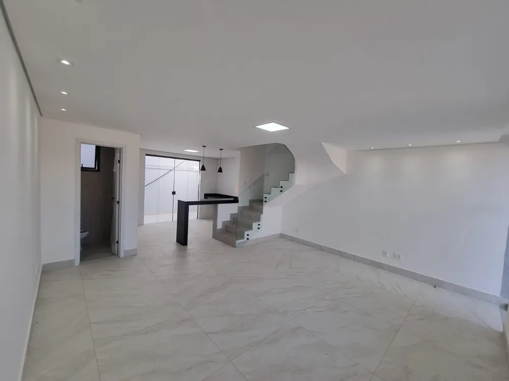 Casa, 3 quartos, 96 m² - Foto 1