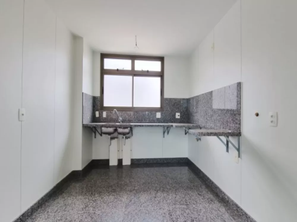 Apartamento à venda com 4 quartos, 306m² - Foto 6