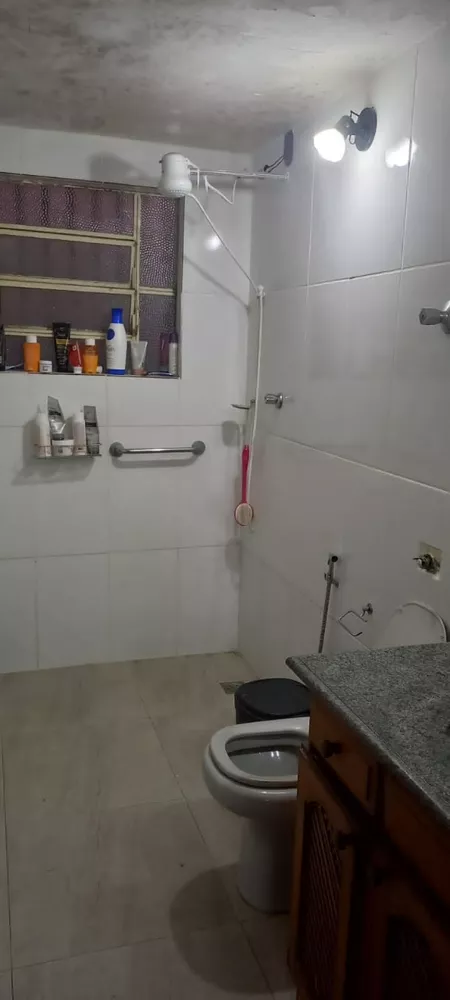 Casa à venda com 5 quartos, 300m² - Foto 8