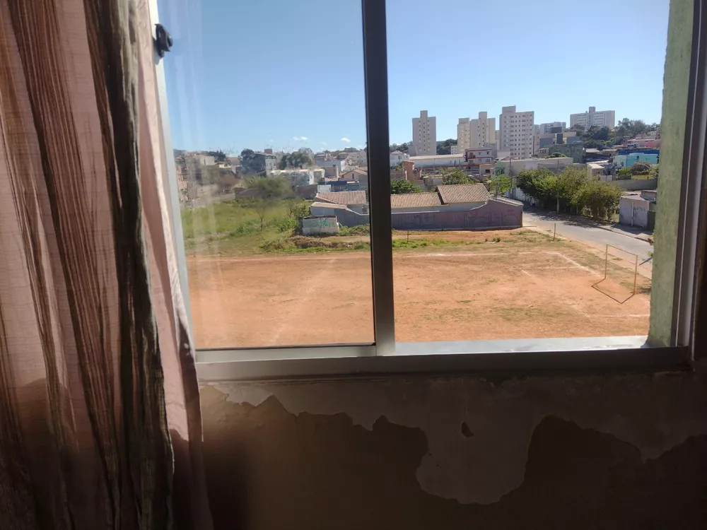 Apartamento à venda com 3 quartos, 60m² - Foto 13