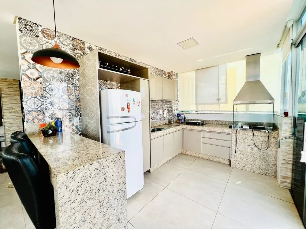 Apartamento, 3 quartos, 194 m² - Foto 2