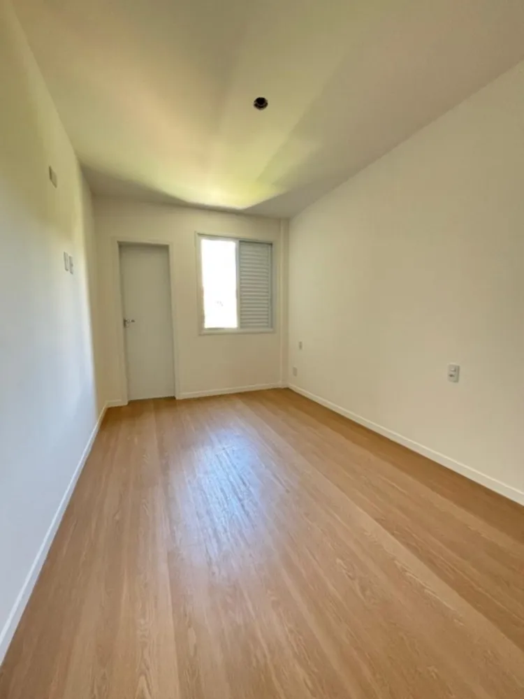 Apartamento, 3 quartos, 77 m² - Foto 2