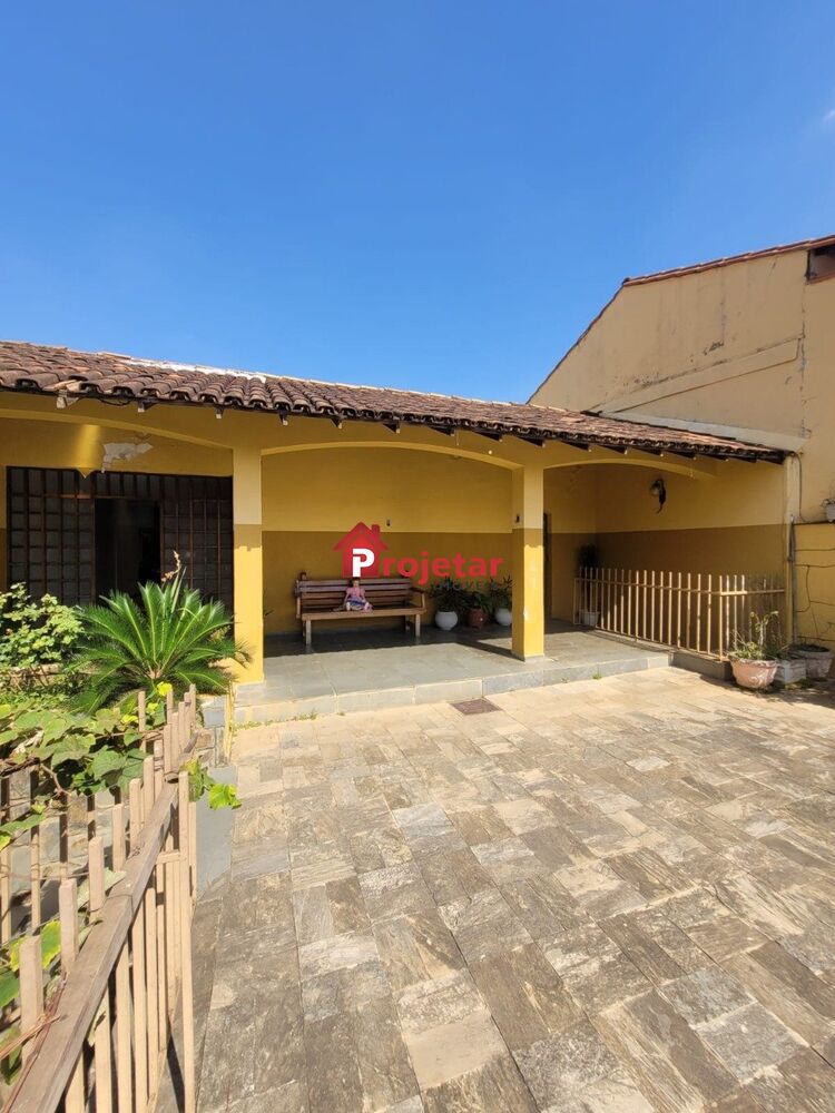 Casa à venda com 5 quartos, 400m² - Foto 1