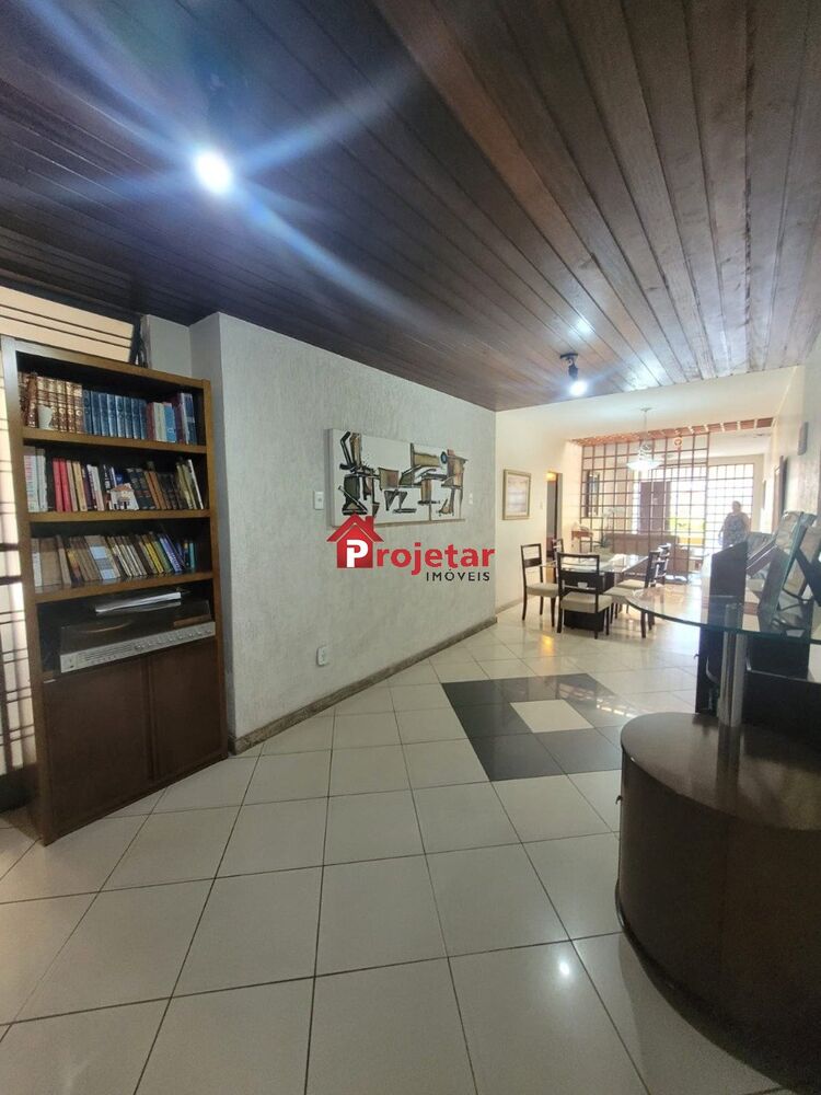 Casa à venda com 5 quartos, 400m² - Foto 4