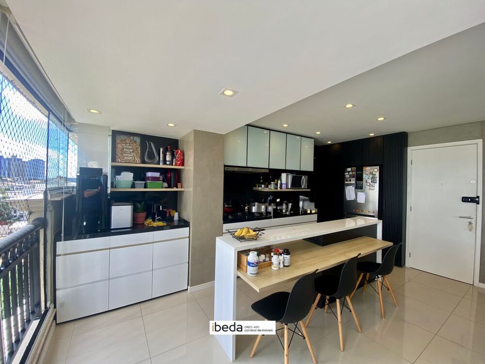 Apartamento à venda com 3 quartos, 79m² - Foto 2