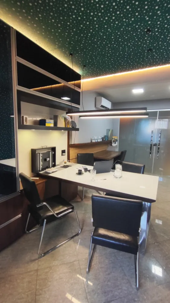 Casa, 4 quartos, 230 m² - Foto 2