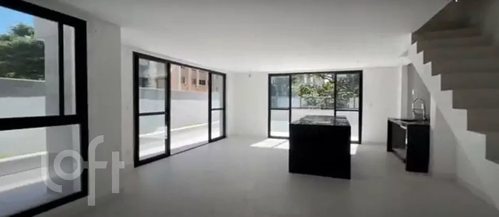 Apartamento à venda com 3 quartos, 140m² - Foto 3