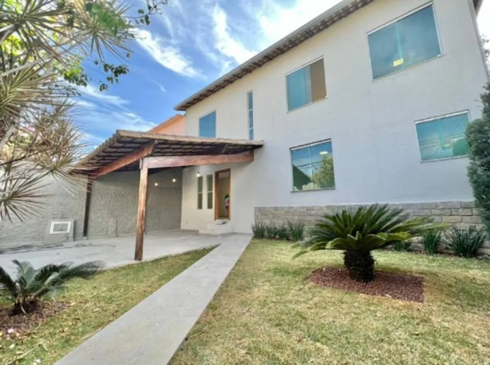 Casa, 5 quartos, 208 m² - Foto 1