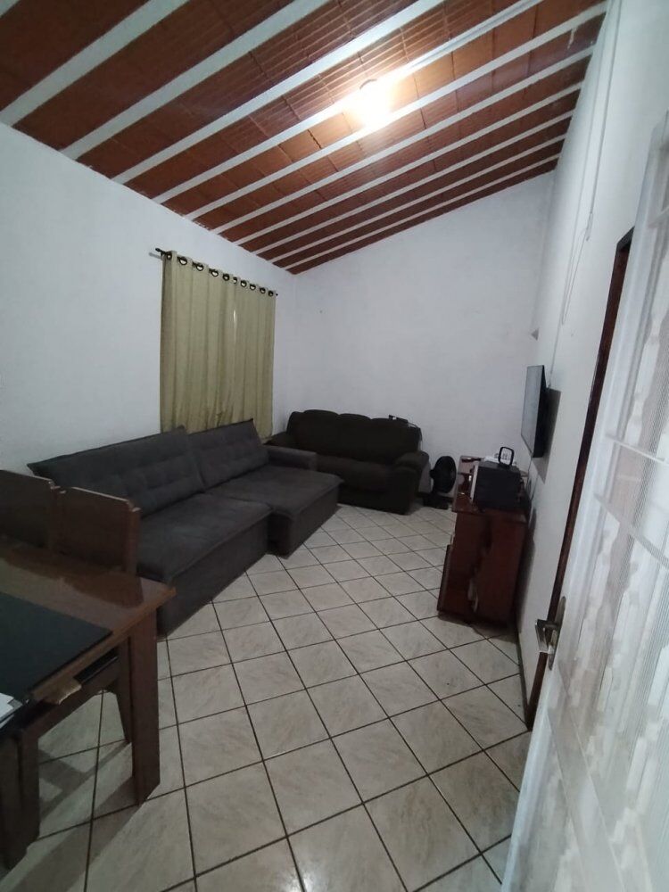 Casa à venda com 3 quartos, 260m² - Foto 1