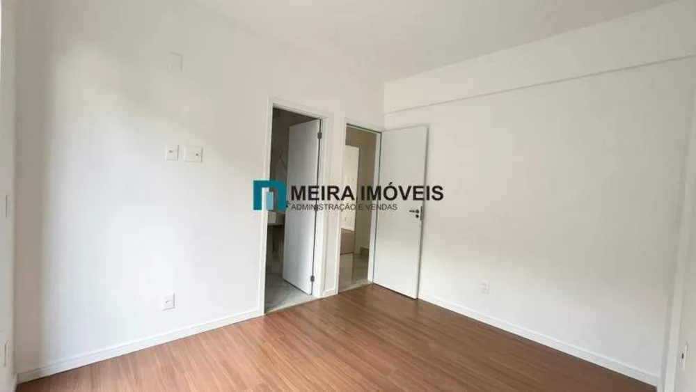 Casa, 5 quartos, 325 m² - Foto 2