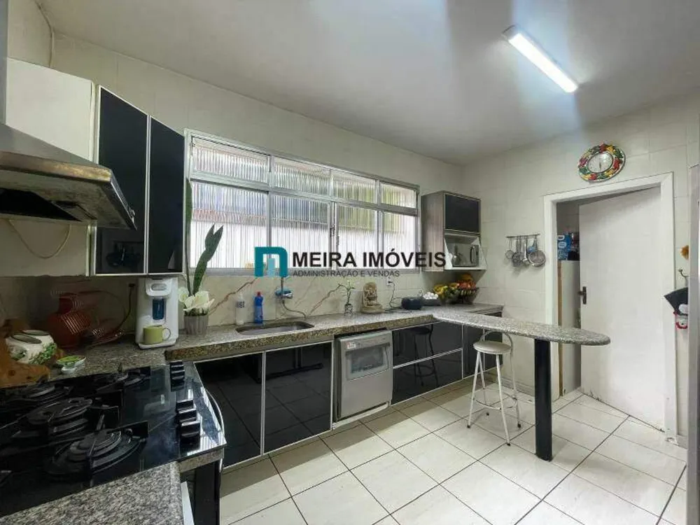 Casa, 5 quartos, 325 m² - Foto 4
