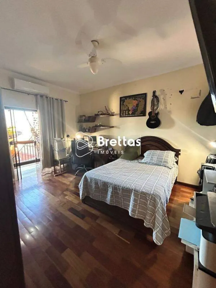 Casa, 3 quartos, 216 m² - Foto 3