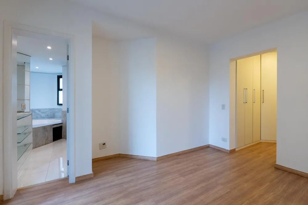 Apartamento, 3 quartos, 251 m² - Foto 1