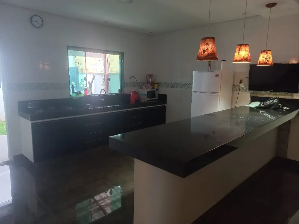 Casa, 3 quartos, 200 m² - Foto 2