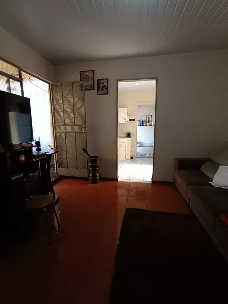 Casa à venda com 3 quartos, 206m² - Foto 4