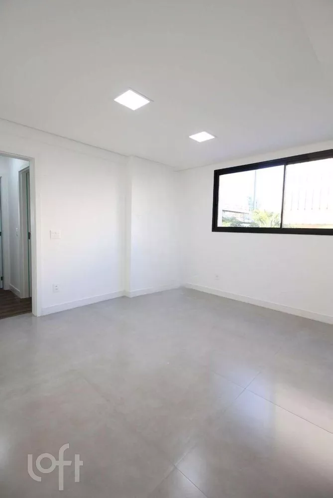 Apartamento à venda com 2 quartos, 61m² - Foto 2