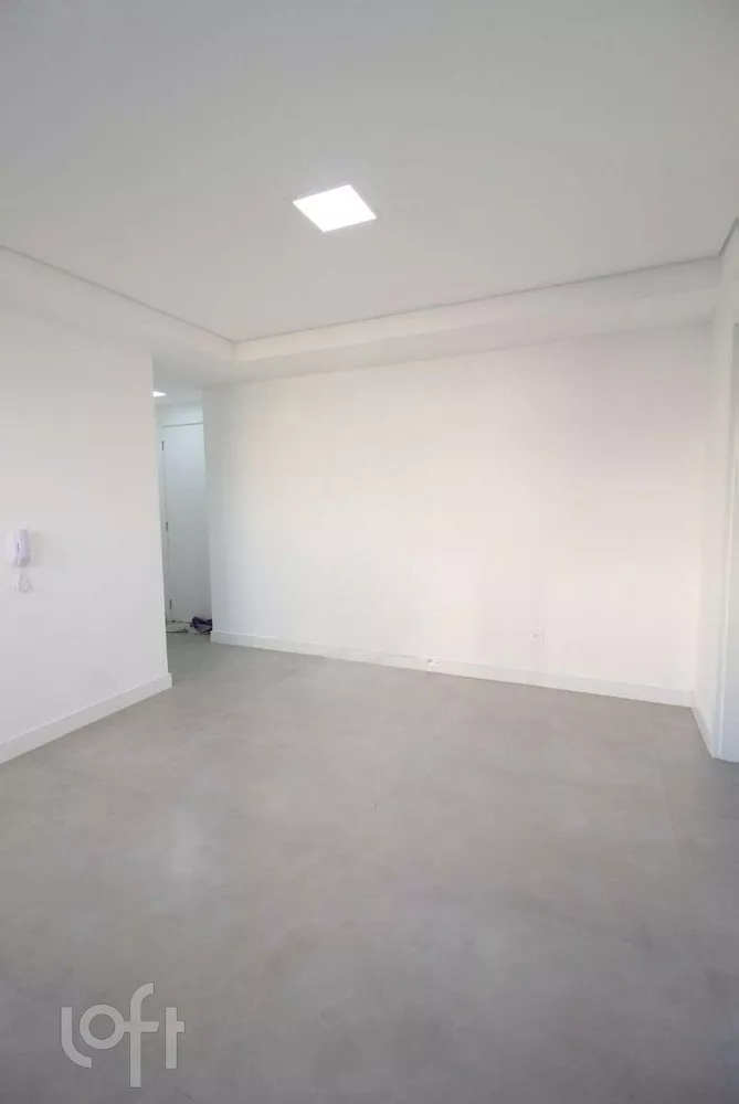 Apartamento à venda com 2 quartos, 61m² - Foto 3