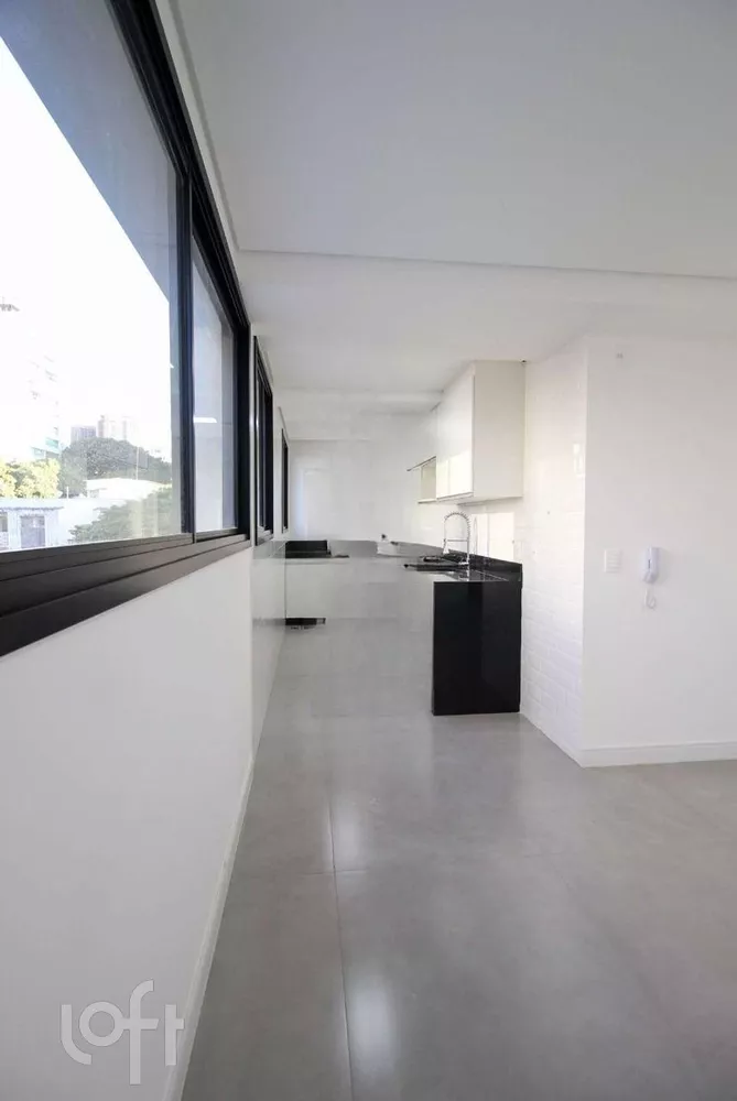 Apartamento à venda com 2 quartos, 61m² - Foto 15