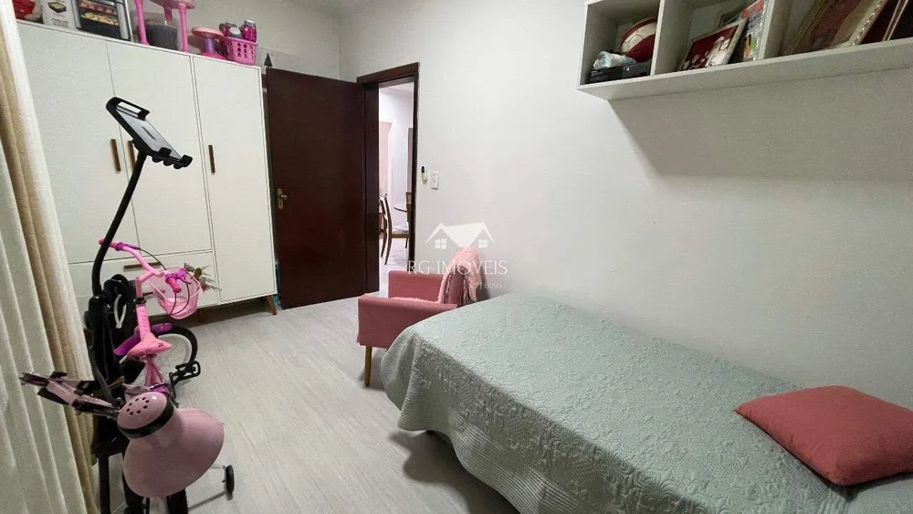 Casa, 4 quartos, 206 m² - Foto 1