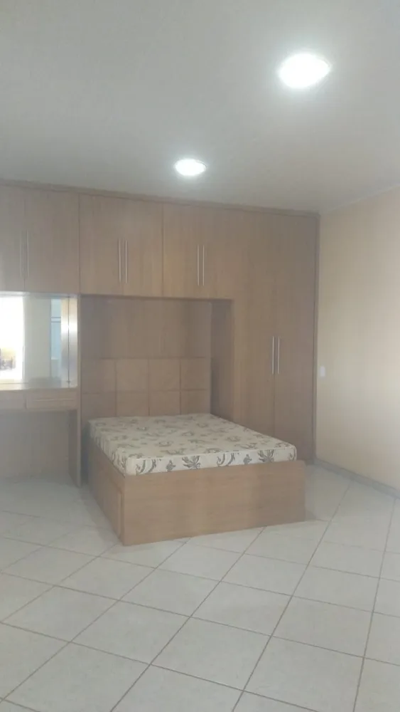 Casa, 3 quartos, 220 m² - Foto 3
