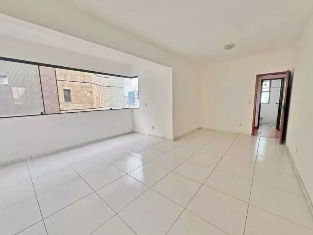 Apartamento à venda com 3 quartos, 83m² - Foto 1