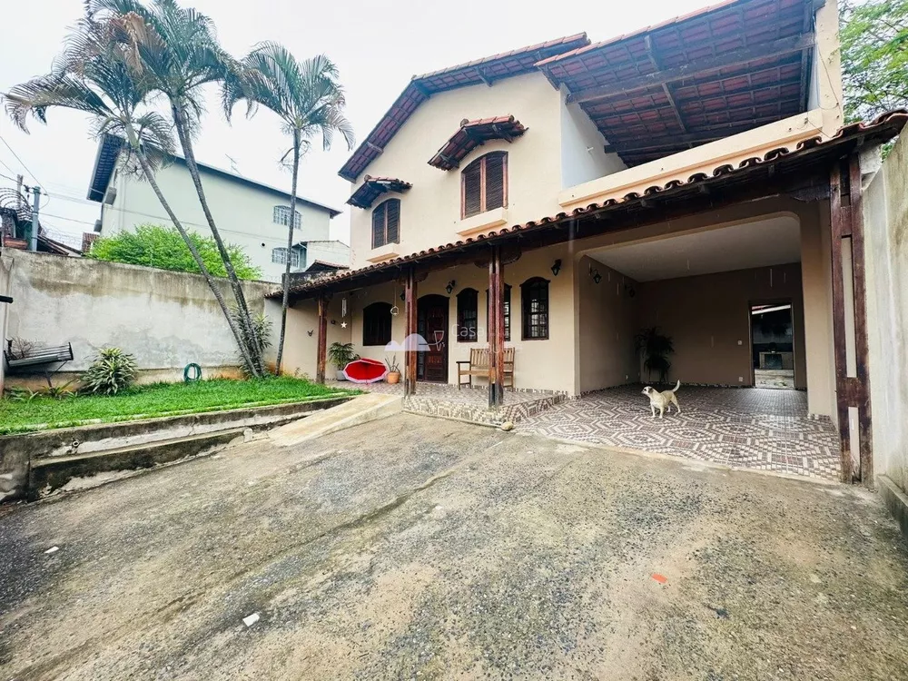 Casa à venda com 5 quartos, 390m² - Foto 3