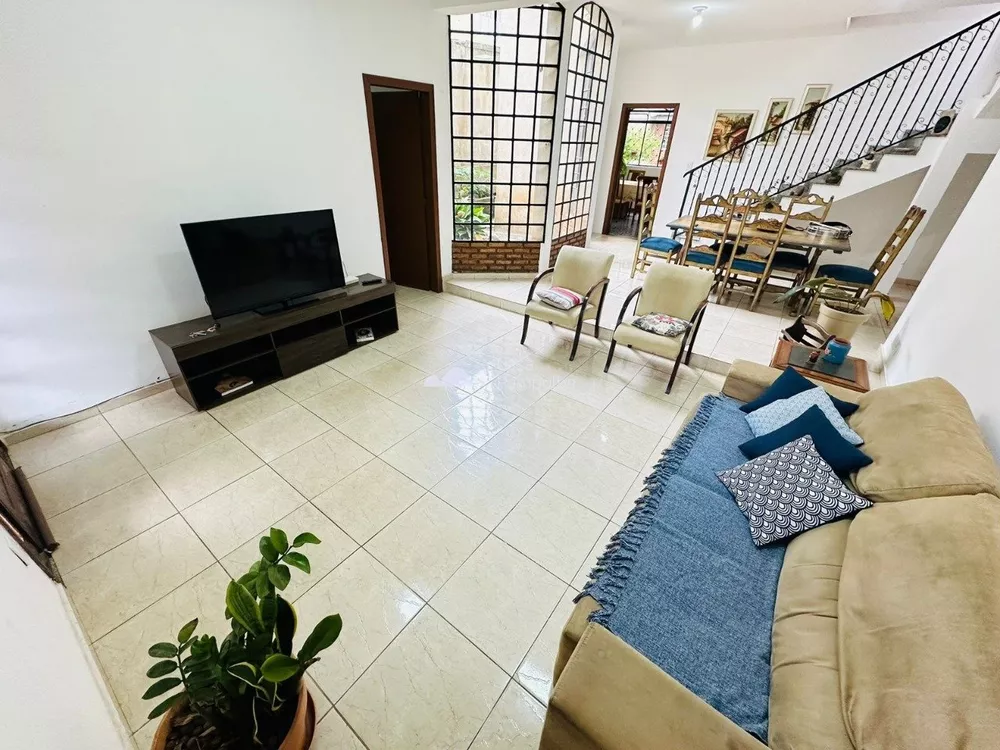 Casa à venda com 5 quartos, 390m² - Foto 5