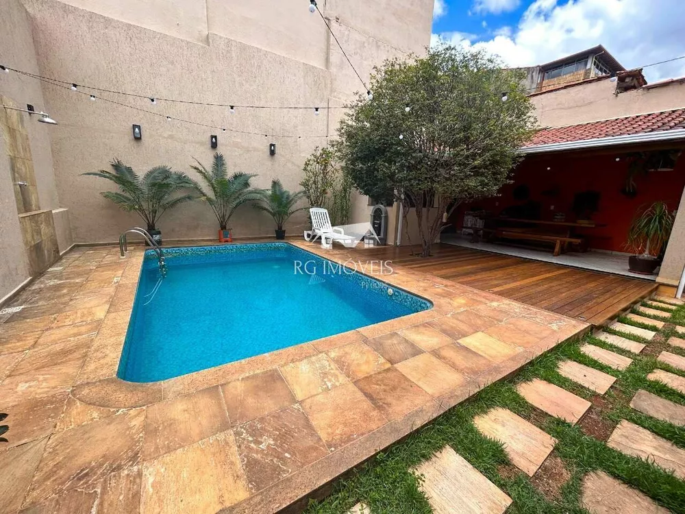 Casa à venda com 3 quartos, 360m² - Foto 3