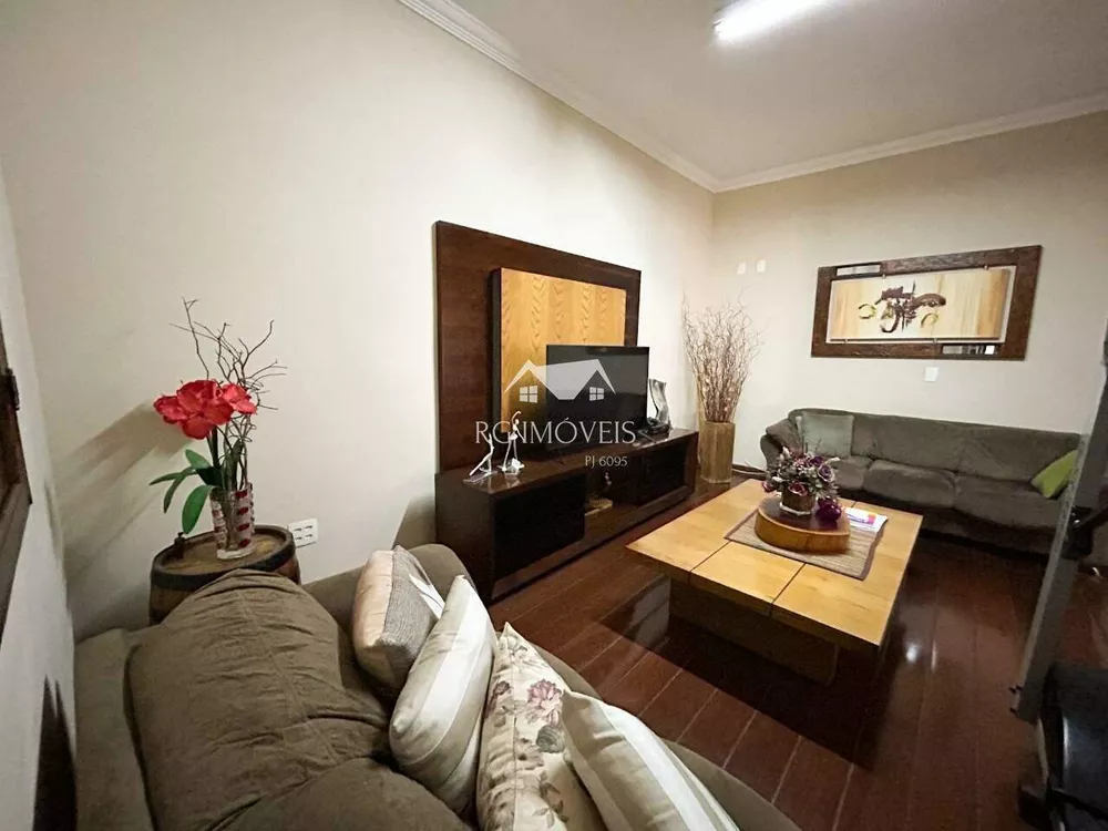 Casa à venda com 3 quartos, 360m² - Foto 16