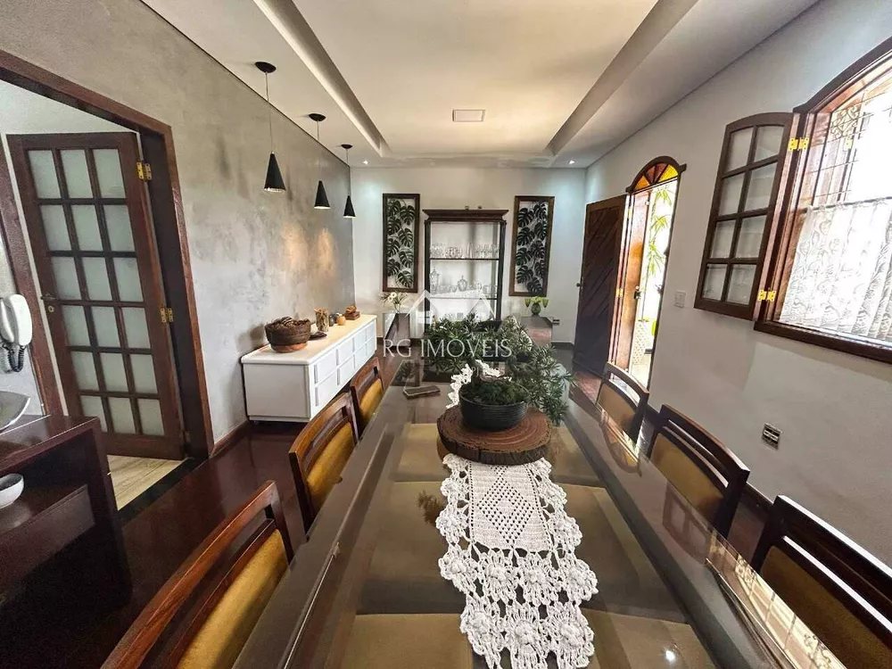 Casa à venda com 3 quartos, 360m² - Foto 13