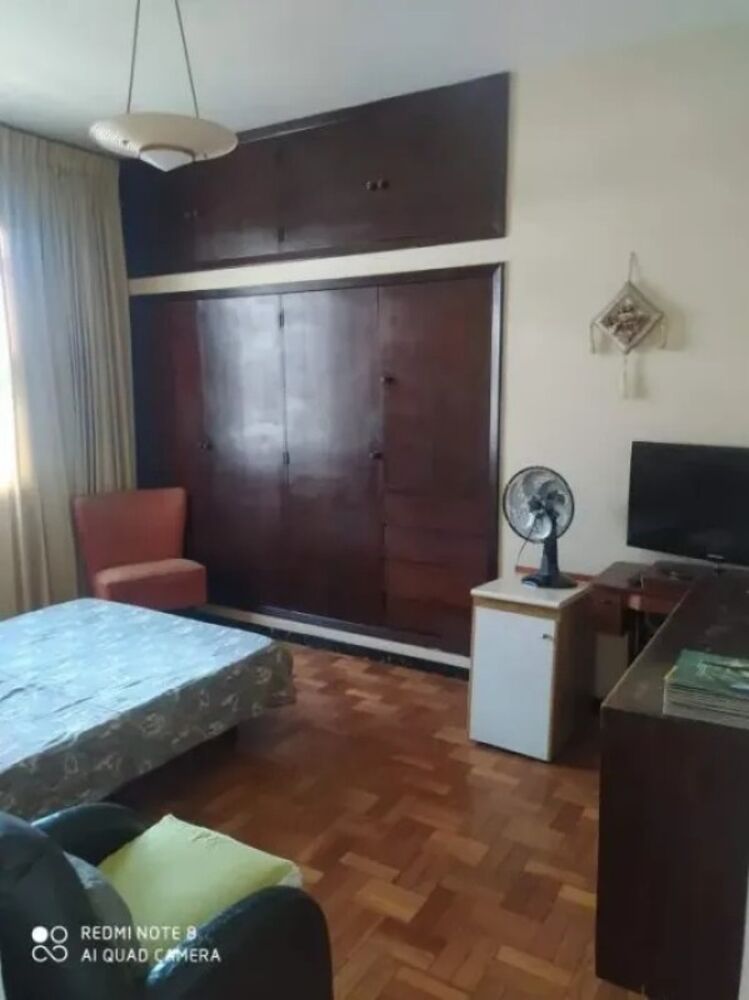 Casa à venda com 4 quartos, 240m² - Foto 4