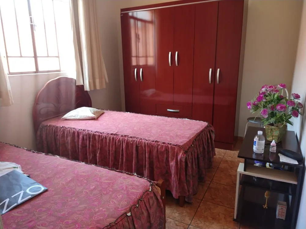 Casa, 3 quartos, 250 m² - Foto 8