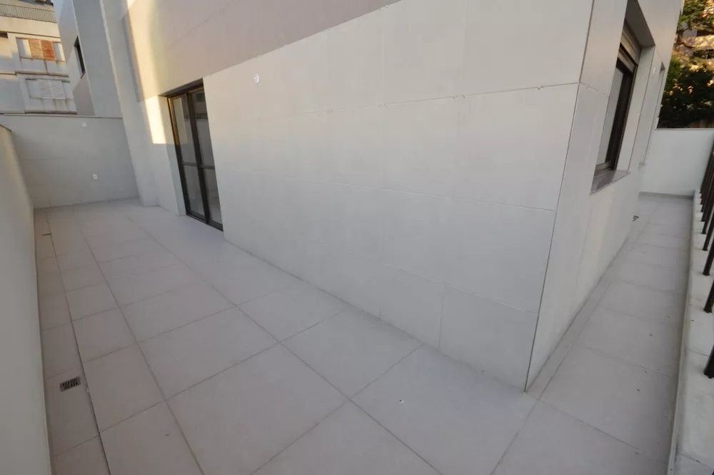 Apartamento à venda com 2 quartos, 163m² - Foto 2