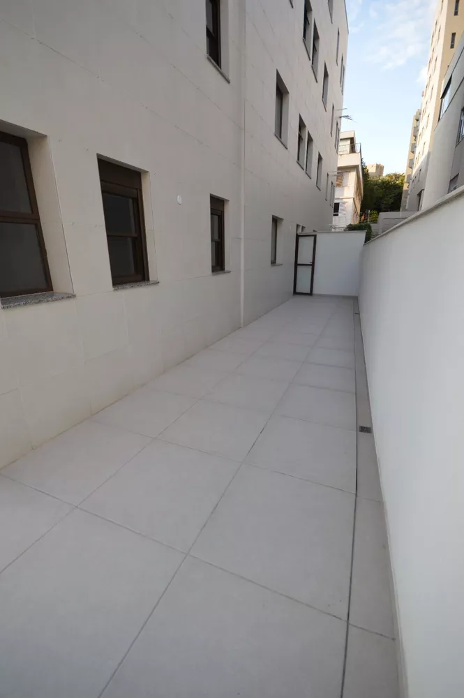 Apartamento à venda com 2 quartos, 163m² - Foto 4