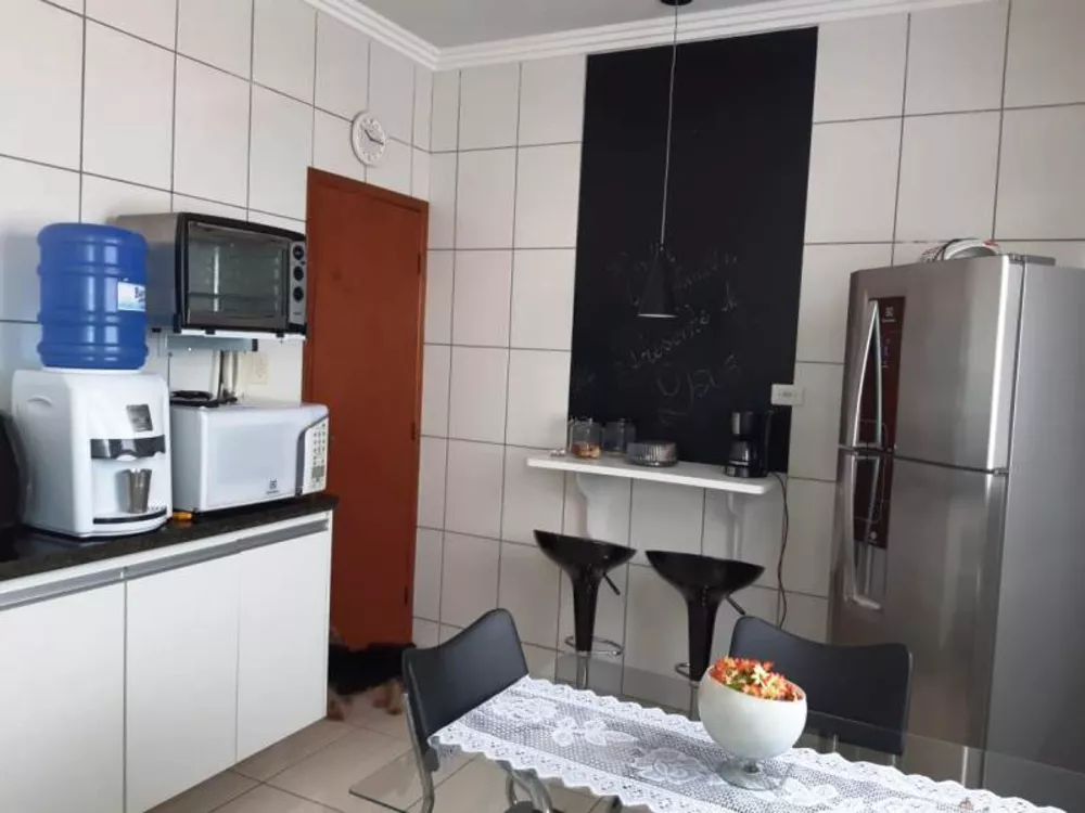 Apartamento à venda com 3 quartos, 100m² - Foto 3