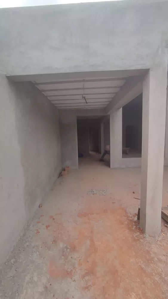 Casa à venda com 3 quartos, 190m² - Foto 3